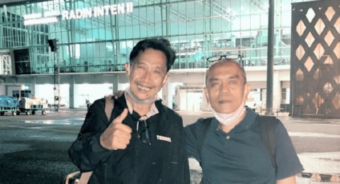 Dari “Bos” Palsu, Pindang Kota Baru, hingga Obrolan Kopi Tanpa Gula